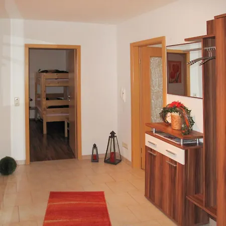 Freisinger-2 By Interhome شقة